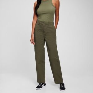 GAP Mid Rise Straight Up Khakis in Army Jacket Green